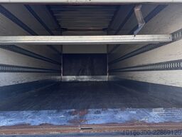 Mercedes-Benz Actros 2542