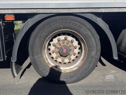 Mercedes-Benz Actros 2542