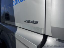 Mercedes-Benz Actros 2542
