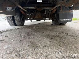 Mitsubishi Fuso Canter 4x2 with rear-mounted crane. Recently