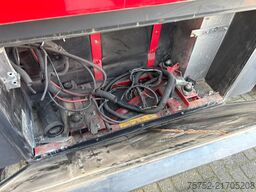 Pacton Liftas + Stuuras Dhollandia 2500KG LBW GEEN KOE...