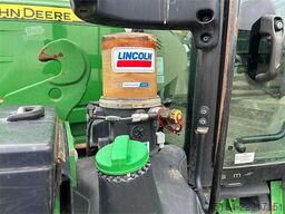 John Deere 6215R
