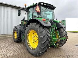 John Deere 6215R
