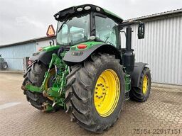 John Deere 6215R