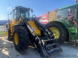 JCB 427 Agri Stage V
