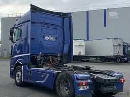 Mercedes-Benz Actros 1853