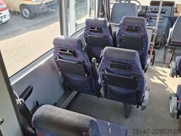 MERCEDES-BENZ 814 D Vario 11 Sitzer Mannschaftswagen Polizei