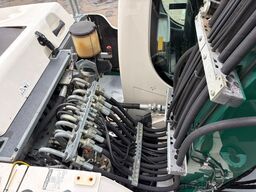 Liebherr A916