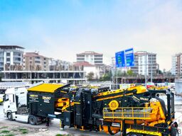 FABO 120-200 TPH Mobile Screening Plant