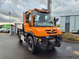MERCEDES-BENZ U 218 4x4 Winterdienst, Hydrostat, Zapfwelle