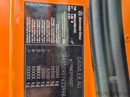 MERCEDES-BENZ U 218 4x4 Winterdienst, Hydrostat, Zapfwelle