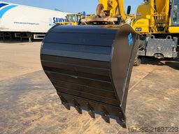 Komatsu PW180-11