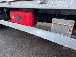 MITSUBISHI FusoCanter 7C18/Automatik/Neuwertig-8TKM/Abstand