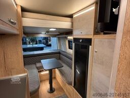 MEGAMOBIL Mega Lounge 680 S Twin Best Luxury Campervan