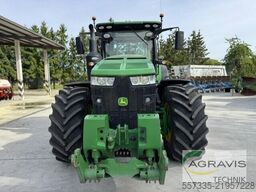 John Deere 8245R