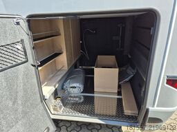 HYMER/ERIBA B-Klasse ML I BlackLine 880 Backofen, Arktis-Pak