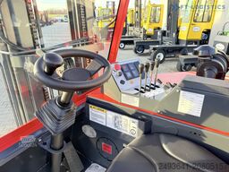 Combilift C3000CB GAS TRIPLEX 4900 FREE-LIFT