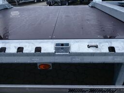 MÜLLER-MITTELTAL 3-achs Plateu Anhänger, mit 3 Kabelböcken