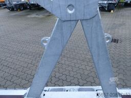 MÜLLER-MITTELTAL 3-achs Plateu Anhänger, mit 3 Kabelböcken