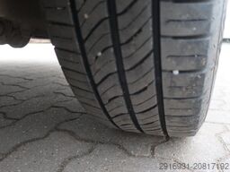 VOLKSWAGEN T5 Transporter Kasten/1. Hand/Klima/AHK/FN: 15