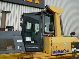 Komatsu D85PX-15EO