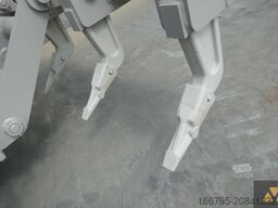 Komatsu GD555-5 Ex-army