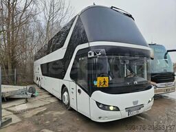 Neoplan Skyliner