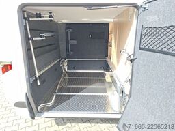 HYMER/ERIBA B-Klasse ML I BlackLine 880 5 Sitzplätze