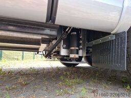 HYMER/ERIBA B-Klasse ML I BlackLine 880 5 Sitzplätze