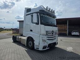 MERCEDES-BENZ 1845 Lowliner, Retarder, 2 Tanks, Hubsattelkuppl