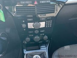 OPEL Astra H Caravan Innovation 