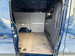 MERCEDES-BENZ Sprinter 211 CDI Automatik Standheizung L1H1 AHK