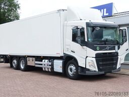 Volvo FM 380 6x2 Geisoleerde bakwagen +Klep 2.000 kg ...
