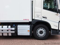 Volvo FM 380 6x2 Geisoleerde bakwagen +Klep 2.000 kg ...