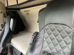 Mercedes Benz Arocs 2663