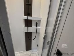 BÜRSTNER B66 TD IT 732 Halbjahreswagen, Automatik, SAT/TV