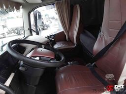 Volvo FH 460 Globe Special interior