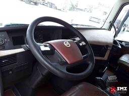 Volvo FH 460 Globe Special interior