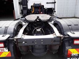 Volvo FH 460 Globe Special interior