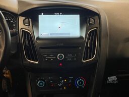 FORD Focus Turnier 1.5TDCi Business *1.Hand*Navi*SHZ*