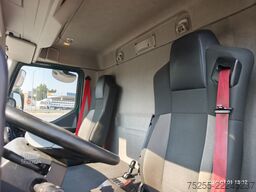 RENAULT 18.280 D WIDE