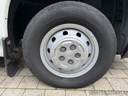 PEUGEOT Boxer Kombi 9-Sitze  L2H2 Active Blue-HDi 160