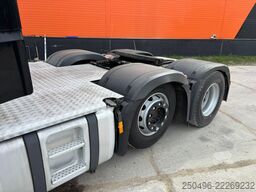Mercedes-Benz Actros 2545 6x2/4 STREAMSPACE