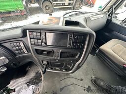 IVECO Stralis  /460 E6   / AS 440 S46 TP / HI-WAY