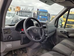 VOLKSWAGEN Crafter Kasten 30 mittel L2H2 Hochdach