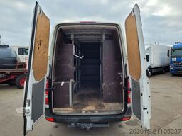 VOLKSWAGEN Crafter Kasten 30 mittel L2H2 Hochdach