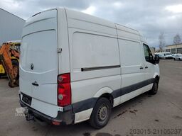 VOLKSWAGEN Crafter Kasten 30 mittel L2H2 Hochdach