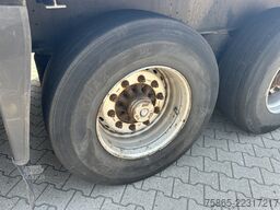 Schmitz Cargobull S 01 / Plateau - Flat Bed / SAF Drum / 2x Lifta...