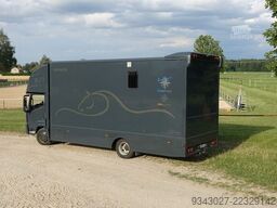 Renault D2.1 Pferdetransporter / bis zu 4 Pferde