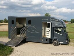 Renault D2.1 Pferdetransporter / bis zu 4 Pferde
